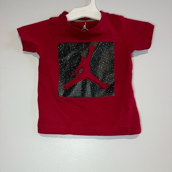 Nike Air Jordan Red  Boy T-Shirt size 2T - Picture 5 of 6